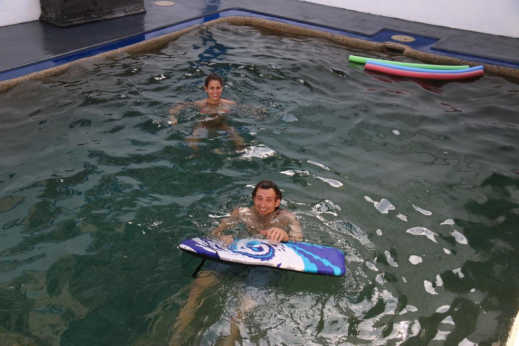 Cairns Waterfront Backpackers Hostel ภายนอก รูปภาพ